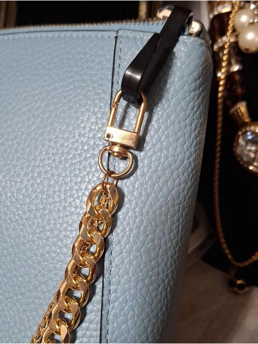 Triple Gold Chain Handbag Accessory - Picture 3 of 3